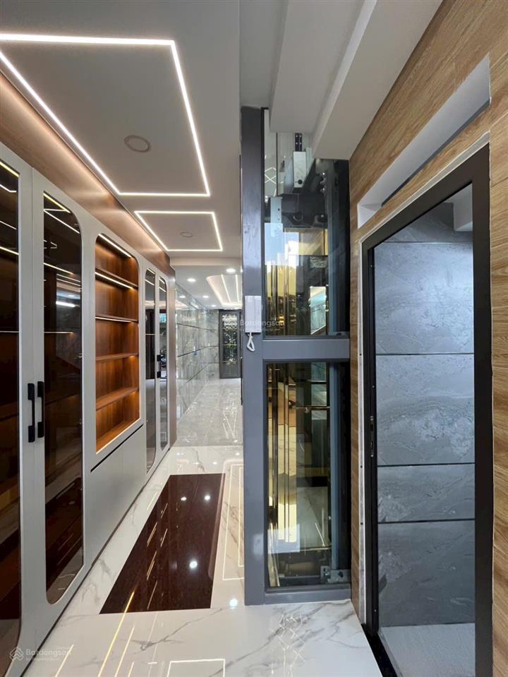 Bán nhà hẻm nhựa 8m có lề phan anh, 4x17m, đúc 5 tầng, thang máy 450kg, giá 10.6 tỷ tl.