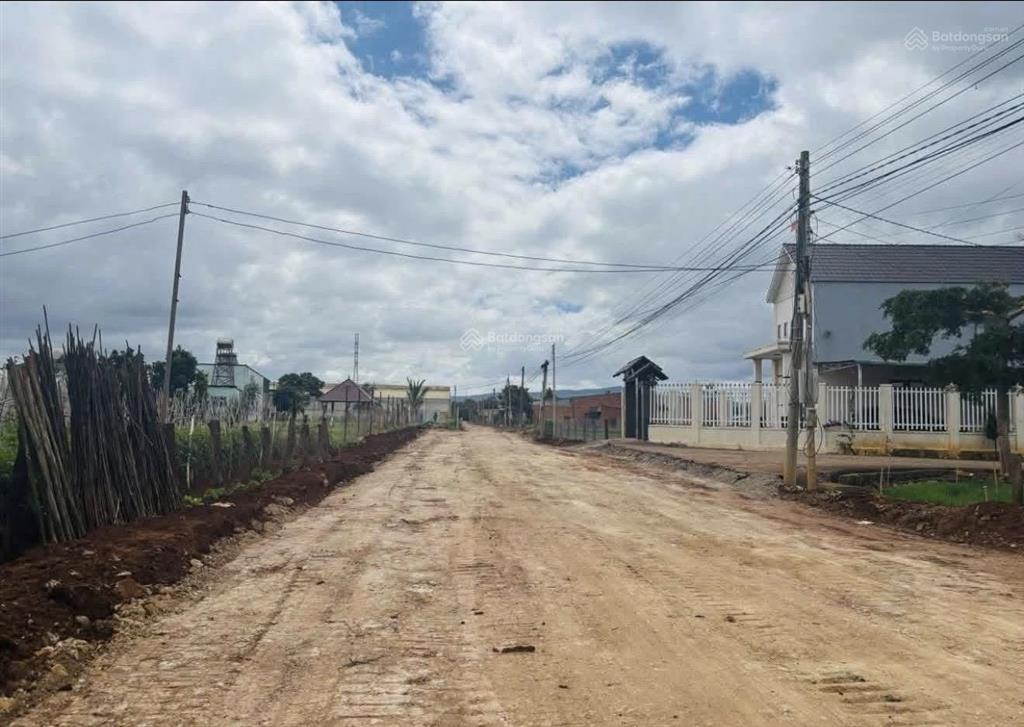 Đất thổ cư 100m2 tại xã đức trọng, lâm đồng, bán giá 1,75 tỷ