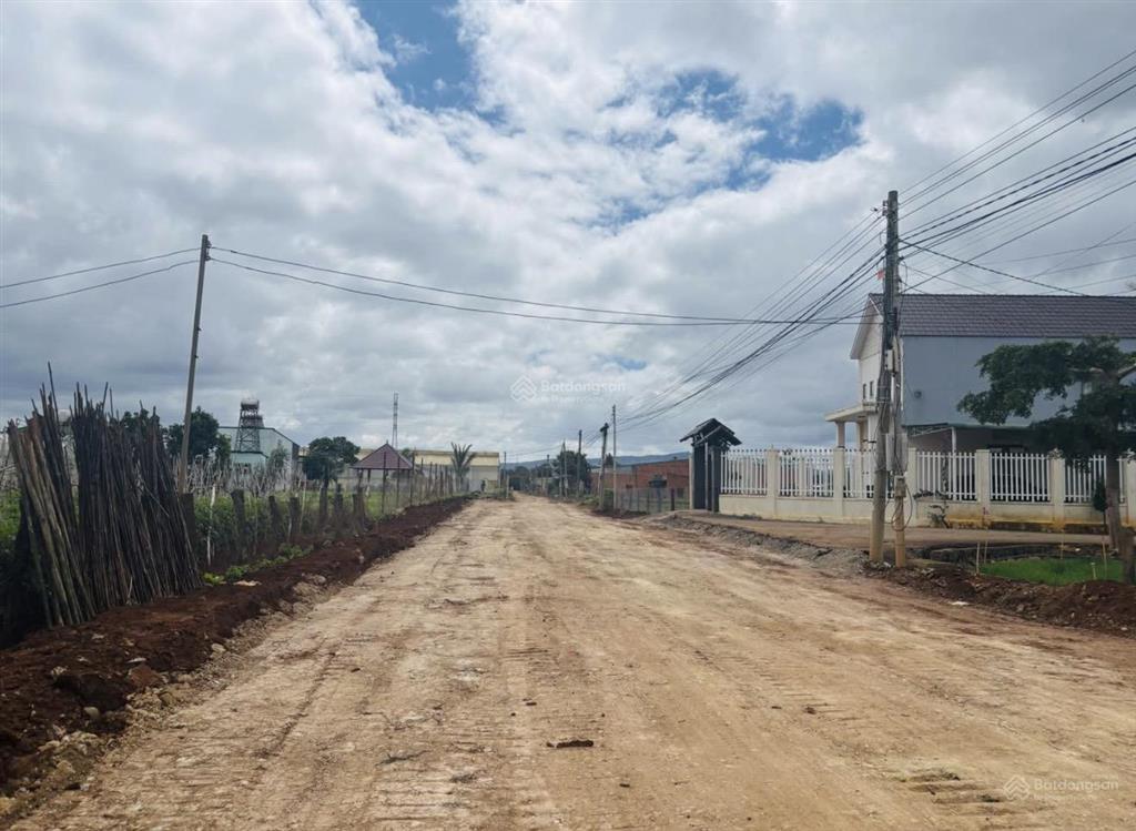 Đất thổ cư 100m2 tại xã đức trọng, lâm đồng, bán giá 1,75 tỷ