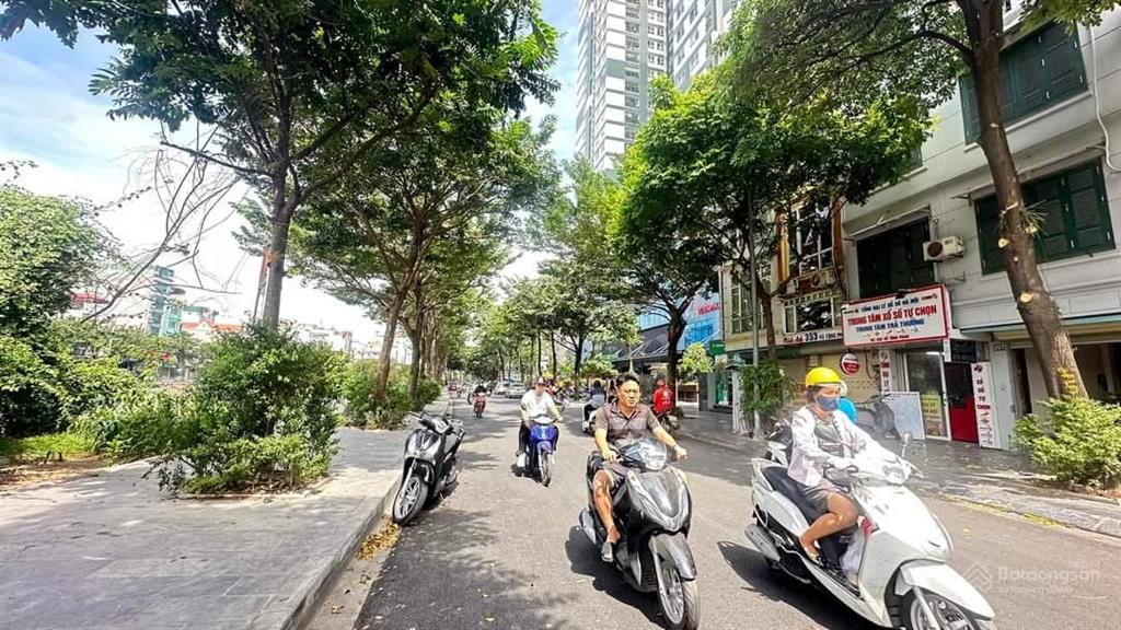 Mảnh đất hiếm mặt phố vũ tông phan, lô góc 3 mặt thoáng, vỉa hè rộng, quy hoạch ổn định, 220m2