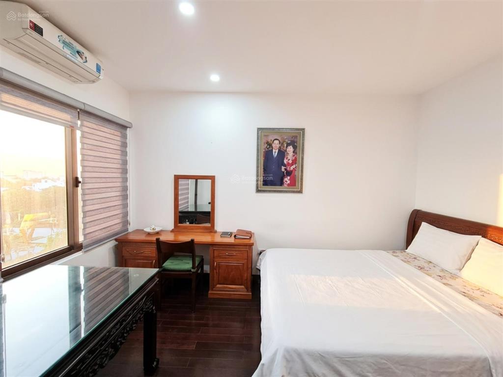 Cần bán gấp nhà mặt phố nguyễn ngọc nại, kinh doanh, dt 82m26t, thang máy, chỉ 25 tỷ