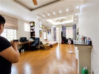 Chủ cần thanh khoản nhanh nhà mặt phố nguyễn ngọc nại, dt 95m2, mt 9m, 26 tỷ, vị trí hiếm