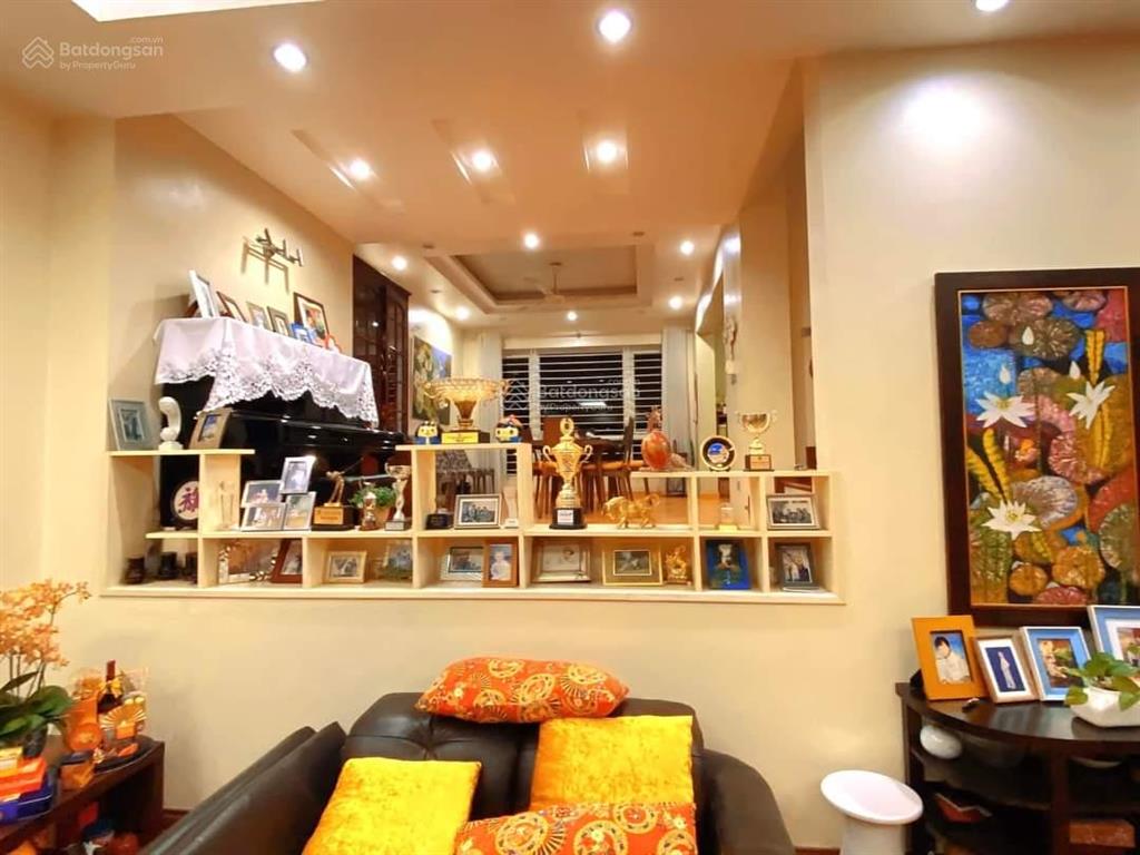 Bán gấp siêu phẩm mặt phố nguyễn ngọc nại, phân lô quân đội, 76m, mt 5m, 27 tỷ vỉa hè ô tô đỗ