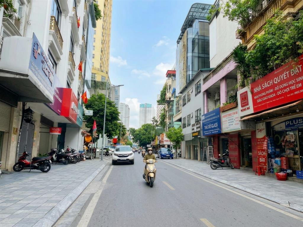 Thanh khoản nhanh nhà mặt phố vương thừa vũ, 70m2 x 6 tầng  mt 5m chỉ 23 tỷ