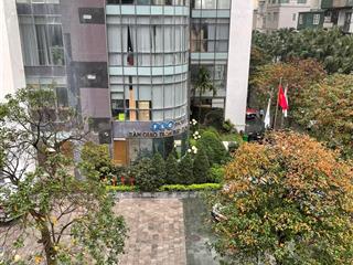 Chính chủ cho thuê văn phòng 80m2 thông sàn, đẹp, giá tốt tại phố dương khuê, cầu giấy