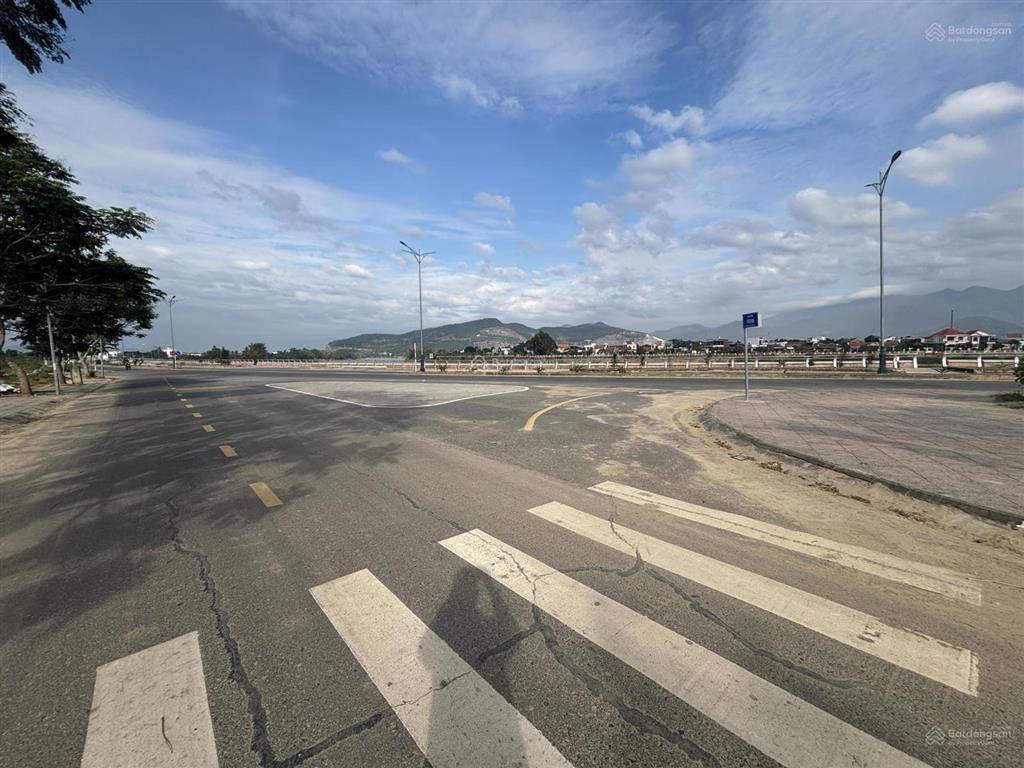 Chính chủ cần bán lô góc dự án tại khu đô thị mới nam sông cái, giá tốt, 3,5 tỷ, 126 m2