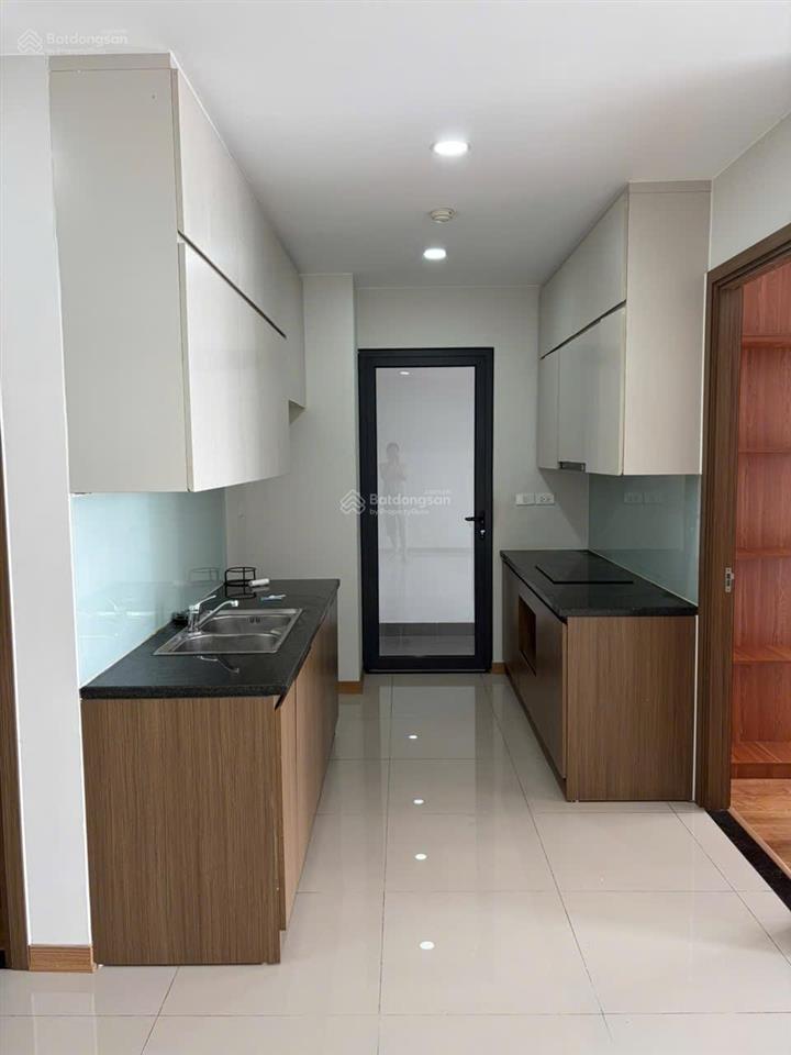 Cho thuê căn dv01 rose town ngọc hồi
diện tích 90m2. thiết kế 3 ngủ, 2 wc, 2 ban công