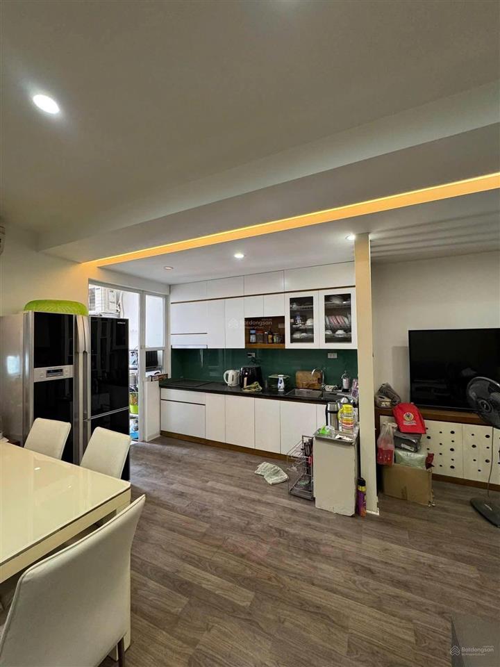 Cho thuê căn hộ vp3 linh đàm
sổ đỏ 92,3m2
nhà 3 ngủ, 2 vệ sinh, nội thất full đồ