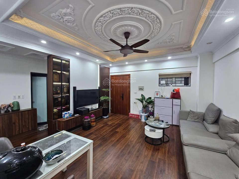 Cho thuê biệt thự tt4a tây nam linh đàm vị trí đẹp, không gian rộng rãi