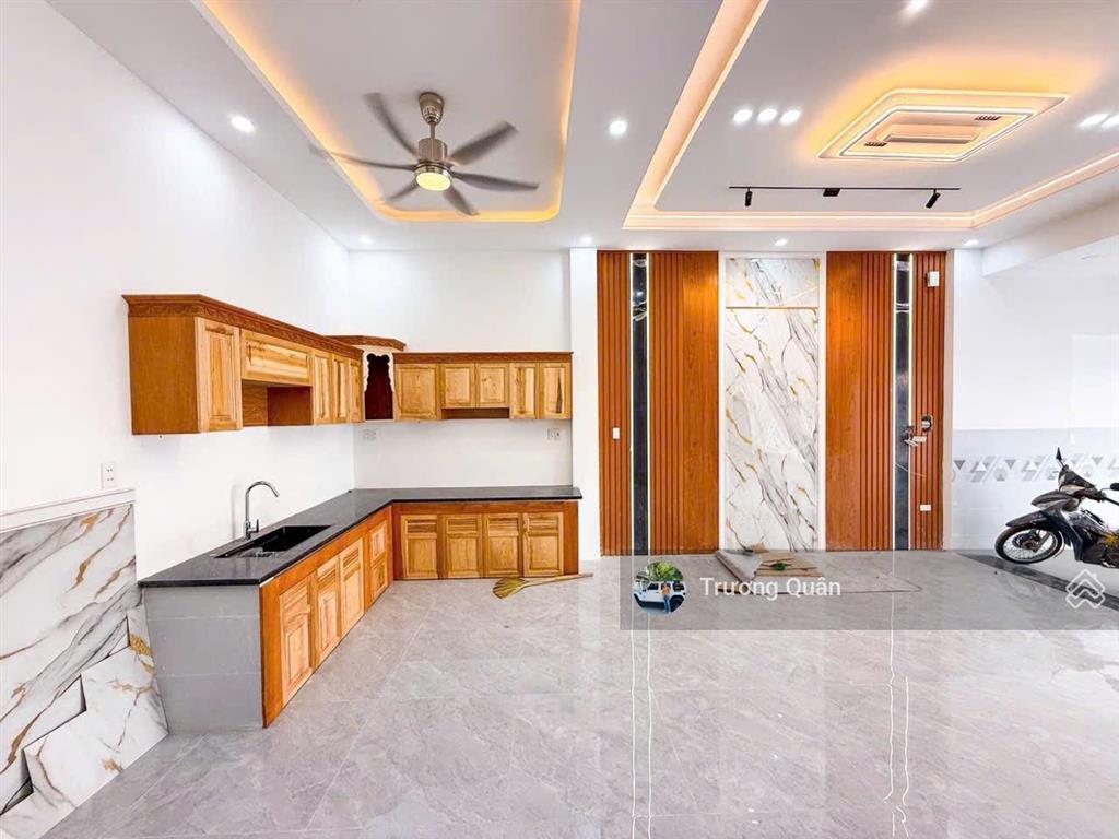 Bán nhà phố 1 trệt 1 lầu p. bửu hoà  gần ngã tư chợ đồn  cách đường nguyễn tri phương chỉ 70m