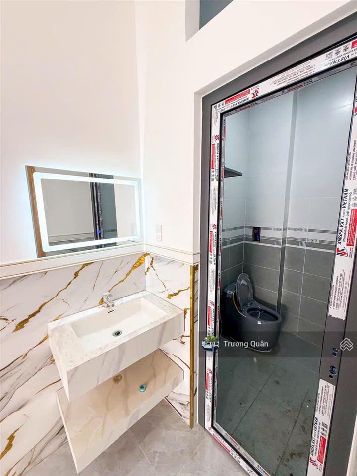 Bán nhà phố 1 trệt 1 lầu p. bửu hoà  gần ngã tư chợ đồn  cách đường nguyễn tri phương chỉ 70m