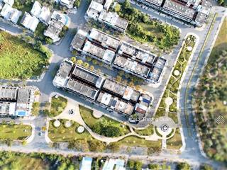 Bán nhà thô 1 trệt 3 lầu ( có sổ )  kdc bửu long 3  view công viên lớn