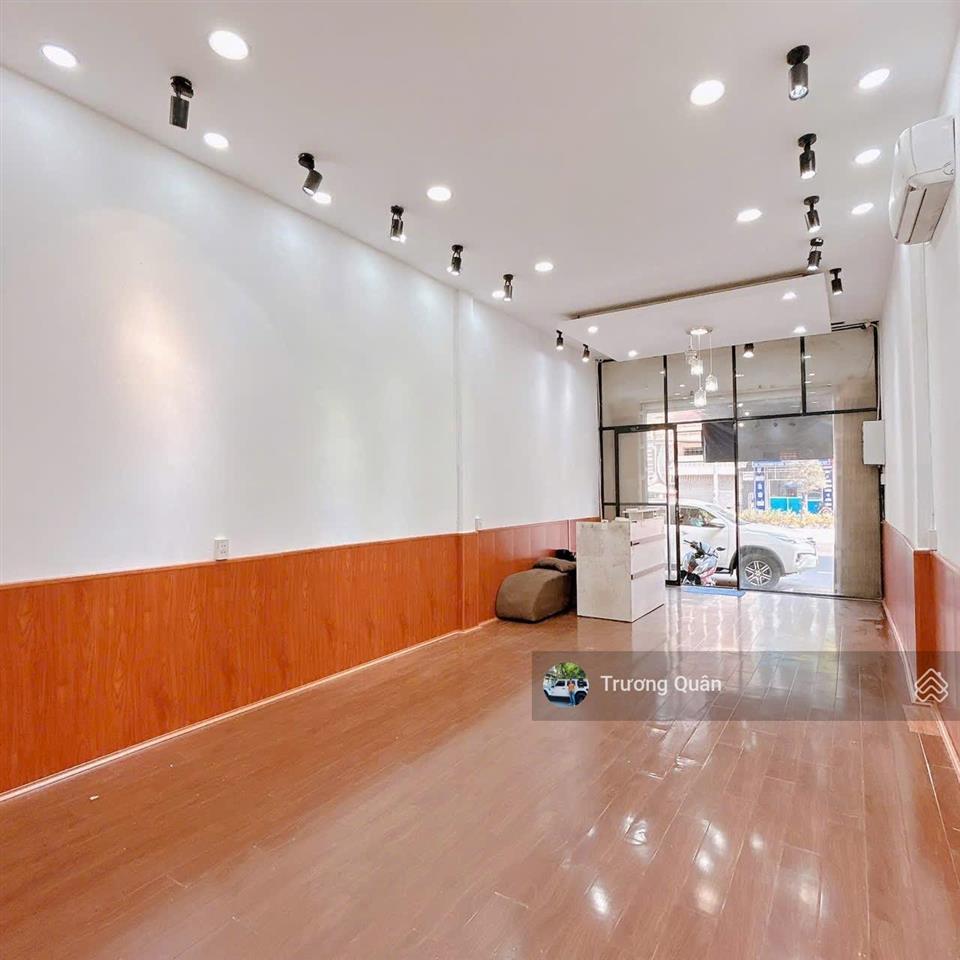 Nhà góc 2 mặt tiền kinh doanh  nguyễn ái quốc  ngay chợ tân phong  khu vực buôn bán sầm uất bậc