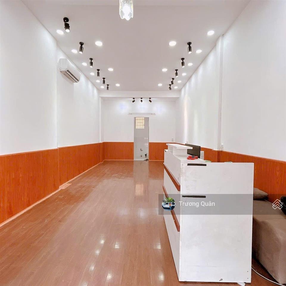 Nhà góc 2 mặt tiền kinh doanh  nguyễn ái quốc  ngay chợ tân phong  khu vực buôn bán sầm uất bậc