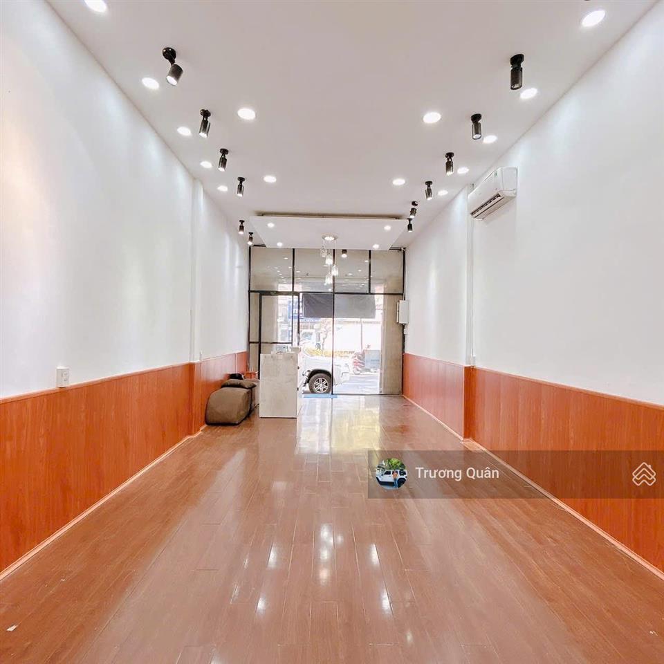 Nhà góc 2 mặt tiền kinh doanh  nguyễn ái quốc  ngay chợ tân phong  khu vực buôn bán sầm uất bậc