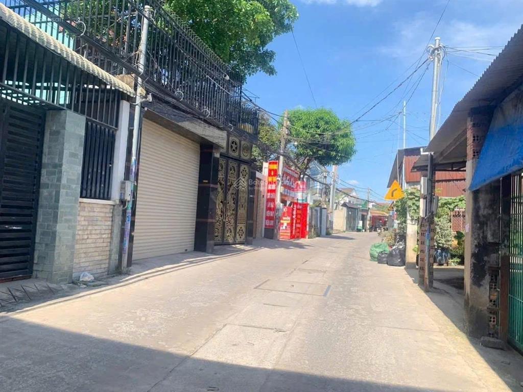 Bán đất gần giáo xứ thuận hòa  p. tân phong  diện tích 5m x 16m = 80m2