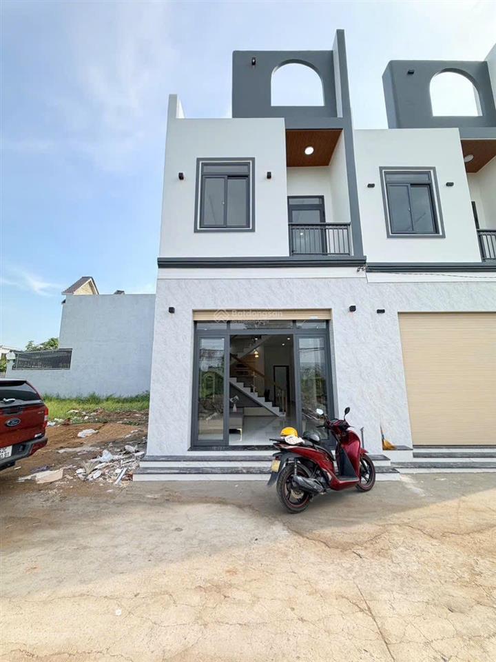 Bán nhà 1 trệt 1 lầu (đã hoàn công)  gần cầu hóa an