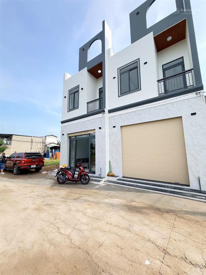 Bán nhà 1 trệt 1 lầu (đã hoàn công)  gần cầu hóa an