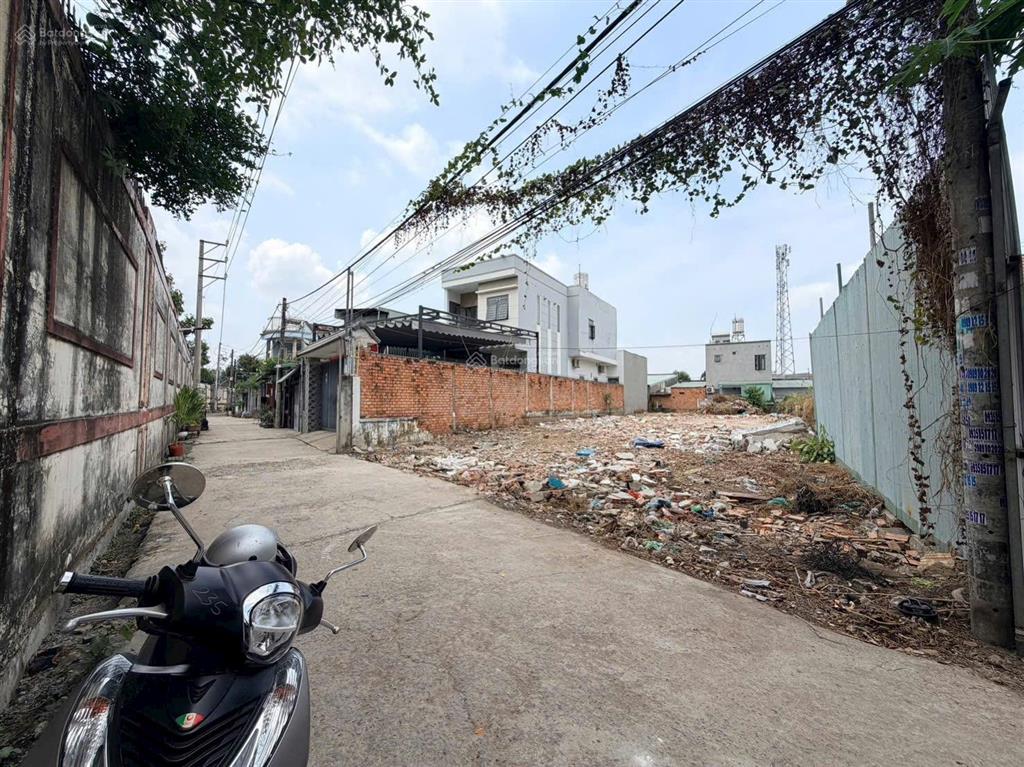 Cần bán lô đất  bên hông bệnh viện tâm thần  gần trường thcs tân phong, công viên dương tử giang