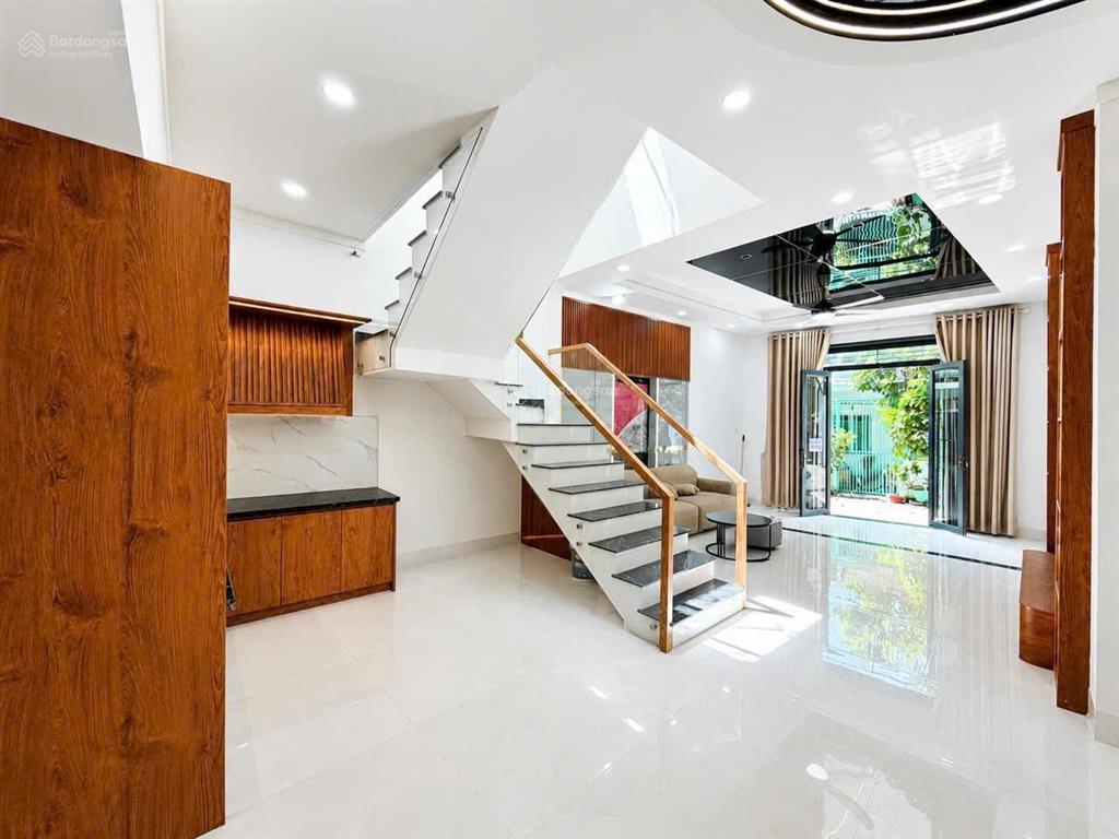 Bán nhà 1 trệt 1 lầu  gần siêu thị metro  quảng trường tỉnh  tp. đồng nai