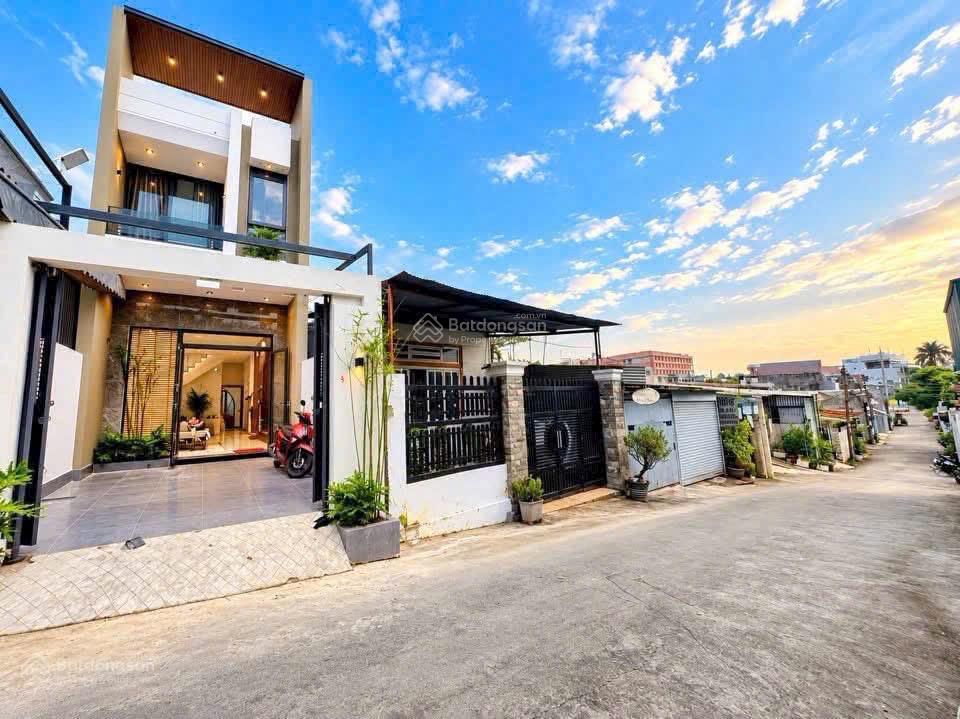 Bán nhà 1 trệt 1 lầu gần trung tâm hành chính p long bình (p. hố nai cũ)  mặt tiền kinh doanh