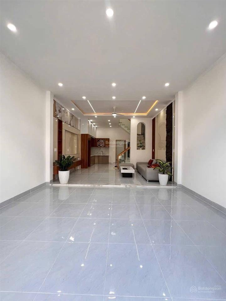 Bán nhà lầu hiện đại  gần bigc ngã tư tân phong  kp1 trảng dài, sau lưng công an pccc