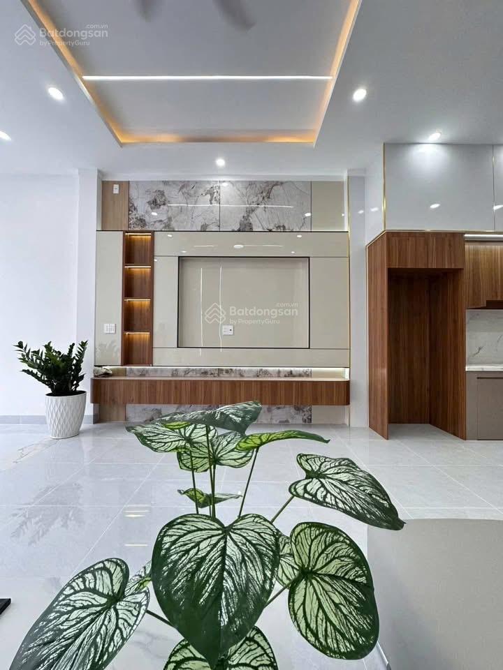 Bán nhà lầu hiện đại  gần bigc ngã tư tân phong  kp1 trảng dài, sau lưng công an pccc