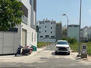 Gấp bán  đất đẹp đường 6m  gần aeon mall tân phú