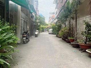 Nhà đẹp 4 tầng khu phân lô bàn cờ  giáp ranh quận 10  gần cv lê thị riêng