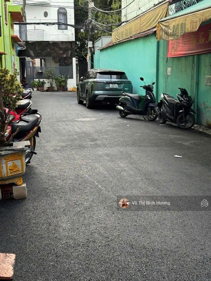 Bán nhà tân phú  trịnh đình trọng  69m2  6pn  phù hợp cho thuê  tiện kinh doanh