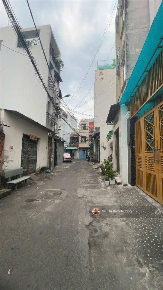 Bán nhà tân phú  trịnh đình trọng  69m2  6pn  phù hợp cho thuê  tiện kinh doanh