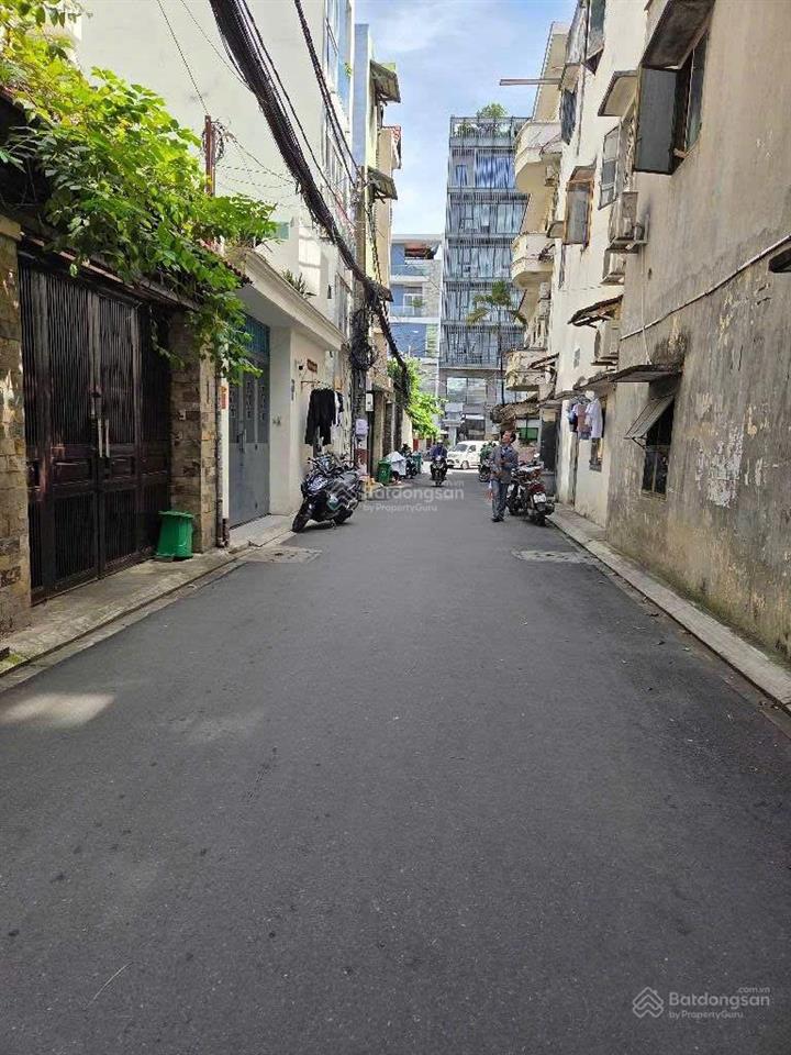 Bán nhà trung tâm phú nhuận  hoàng sa  36m2  67 tỷ sát mặt tiền