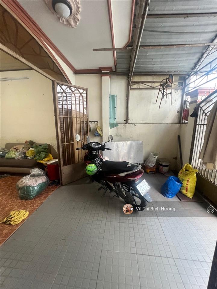 Đất đẹp cống lở hẻm xe hơi nhà cũ tiện xây mới 6,38 tỷ thương lượng