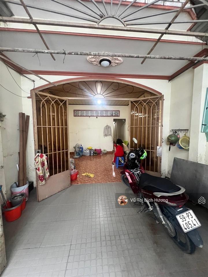 Đất đẹp cống lở hẻm xe hơi nhà cũ tiện xây mới 6,38 tỷ thương lượng