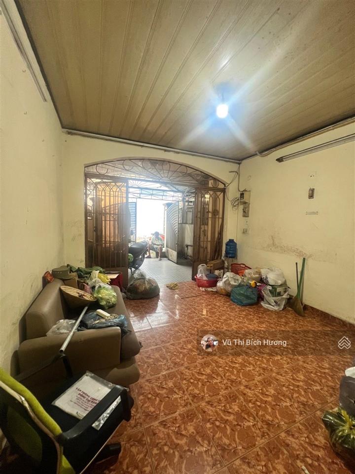 Đất đẹp cống lở hẻm xe hơi nhà cũ tiện xây mới 6,38 tỷ thương lượng