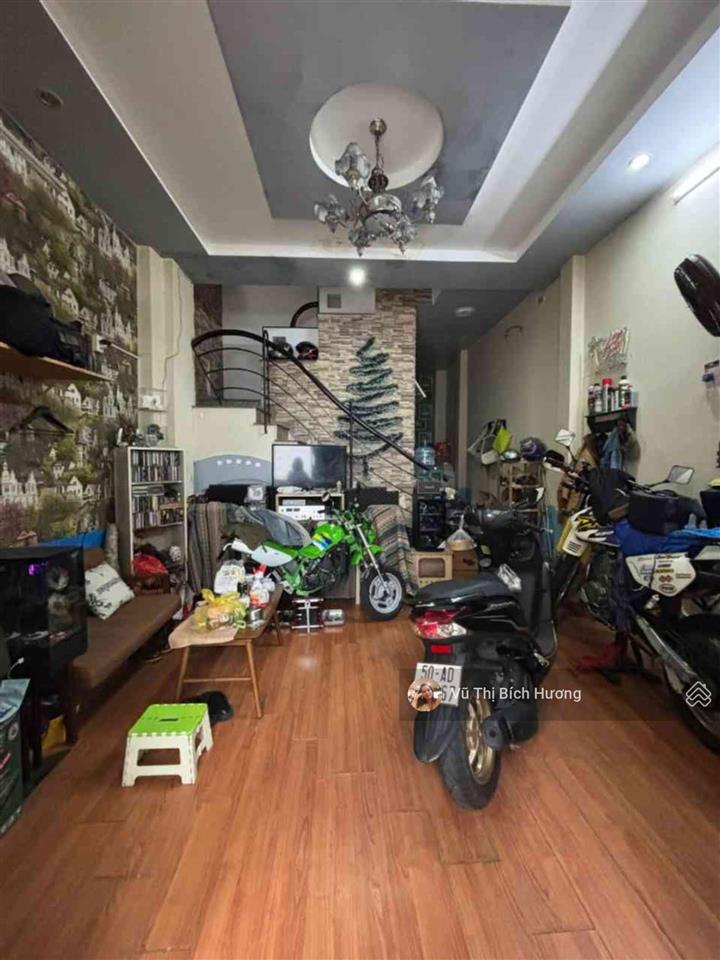 Nhà 2 mặt thoáng âu cơ  cách sân bay 10 phút  đường xe hơi  lạc long quân