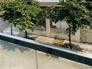 Cho thuê nhà liền kề 5 tầng thạch bàn gần chợ đồng dinh