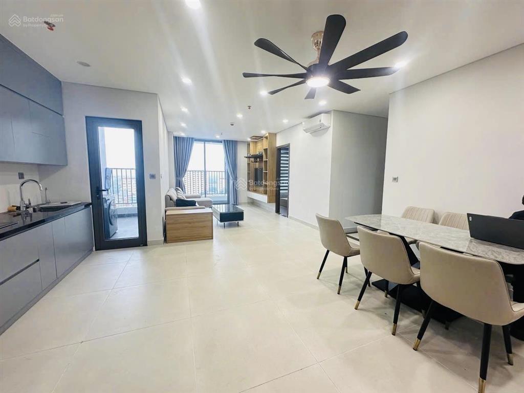 Cho thuê căn hộ 3 ngủ full nội thất 120m2