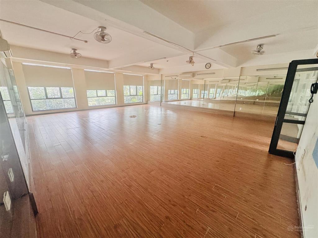 Cho thuê văn phòng thanh am, long biên, 6 tầng, mt 10m, 120m2/sàn, 35tr/tháng