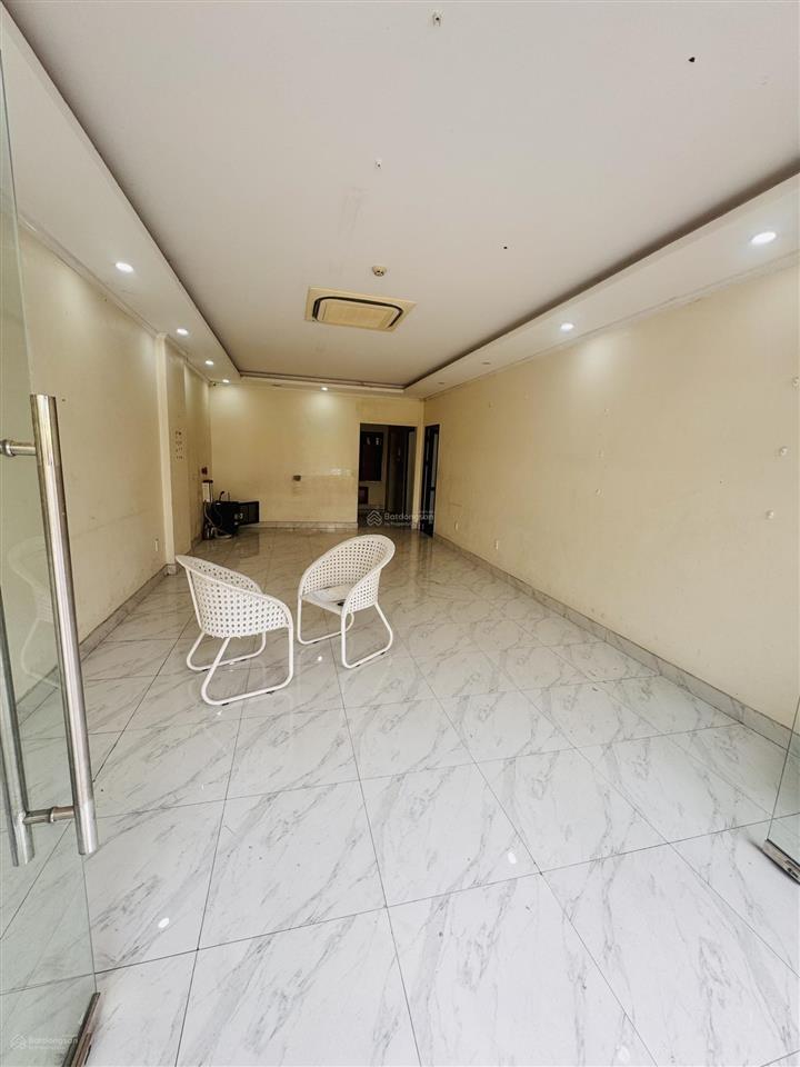 Cho thuê văn phòng thanh am, long biên, 6 tầng, mt 10m, 120m2/sàn, 35tr/tháng