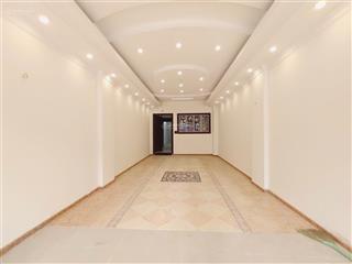 Cho thuê nhà phố nguyễn văn cừ mặt phố vỉa hè rộng kinh doanh đỉnh cao