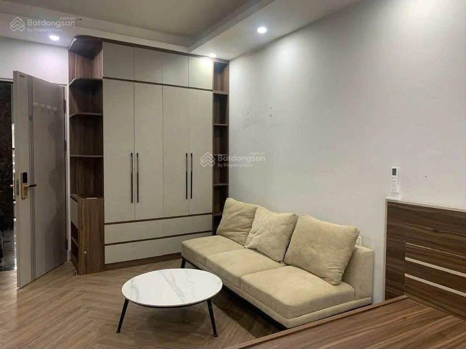 Cho thuê căn hộ ngọc thụy 40m full nội thất chỉ 6 triệu/tháng
