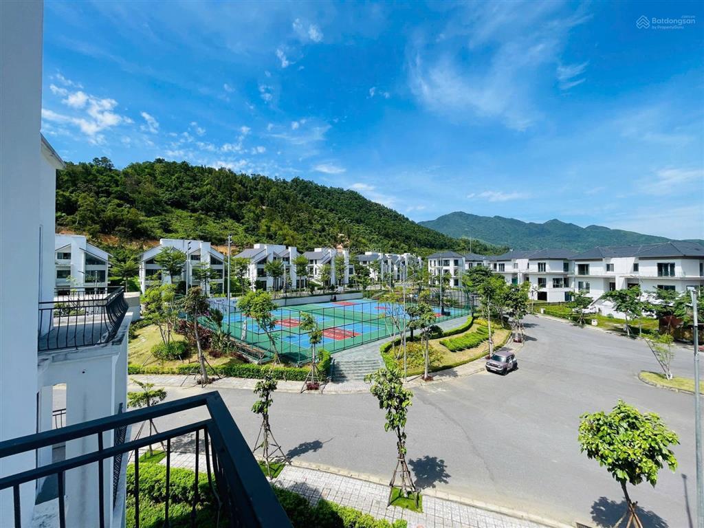 Giá rẻ giật mình cho ai muốn tìm căn biệt thự villa liền kề
