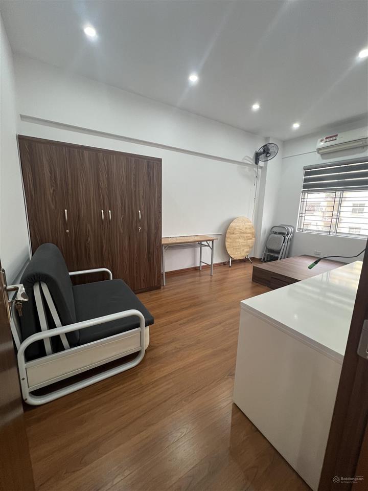 Tt chuẩn bán chcc trần quý kiên cầu giấy hà nội 2 ngủ 1vs, nội thất đẹp, đầy đủ