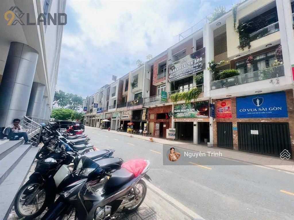 Bán nhà 1hầm 4 tầng mới mặt tiền kinh doanh  ngay chung cư moonligh đặng văn bi khu cao tầng