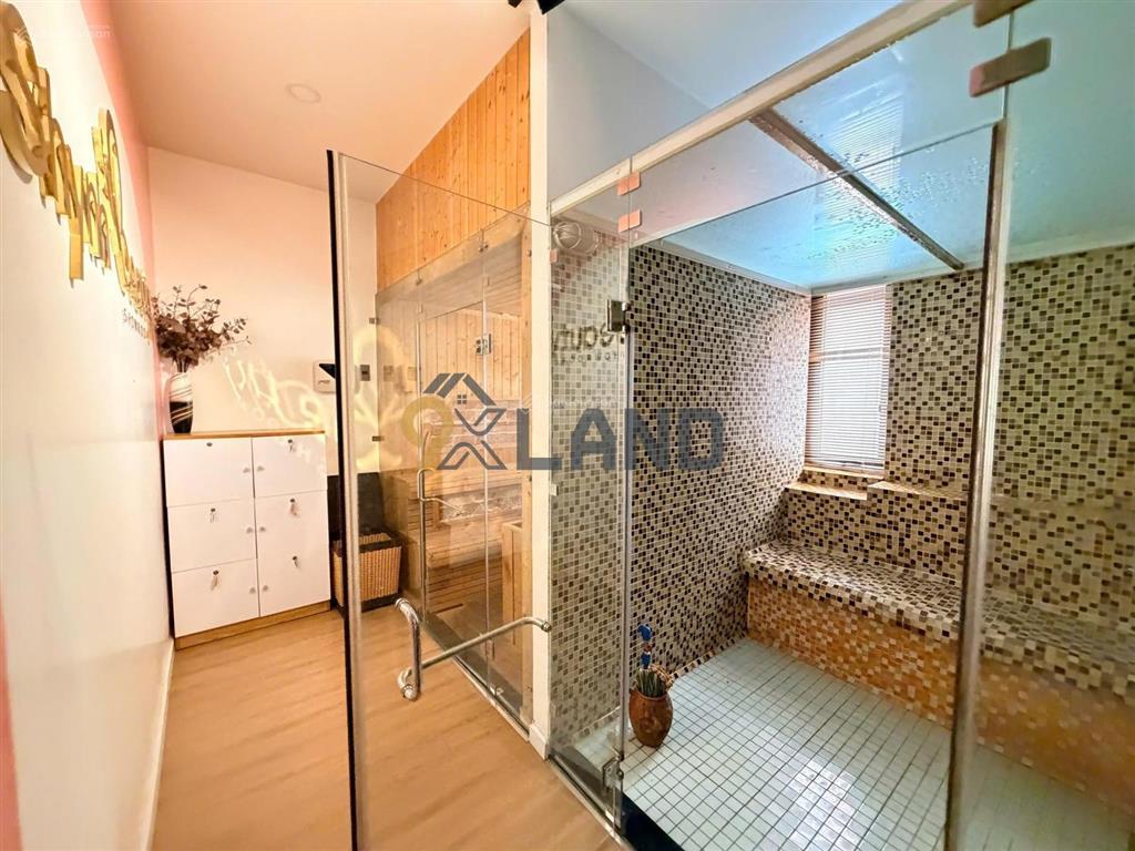 Bán nhà 1hầm 4 tầng mới mặt tiền kinh doanh  ngay chung cư moonligh đặng văn bi khu cao tầng