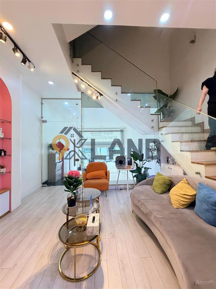 Bán nhà 1hầm 4 tầng mới mặt tiền kinh doanh  ngay chung cư moonligh đặng văn bi khu cao tầng