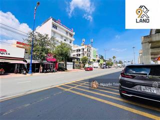 Hiếm, vị trí siêu đắc địa  nhà mt kinh doanh vạn ngành  cách ga metro chỉ 30m ngay ngã 4 thủ đức