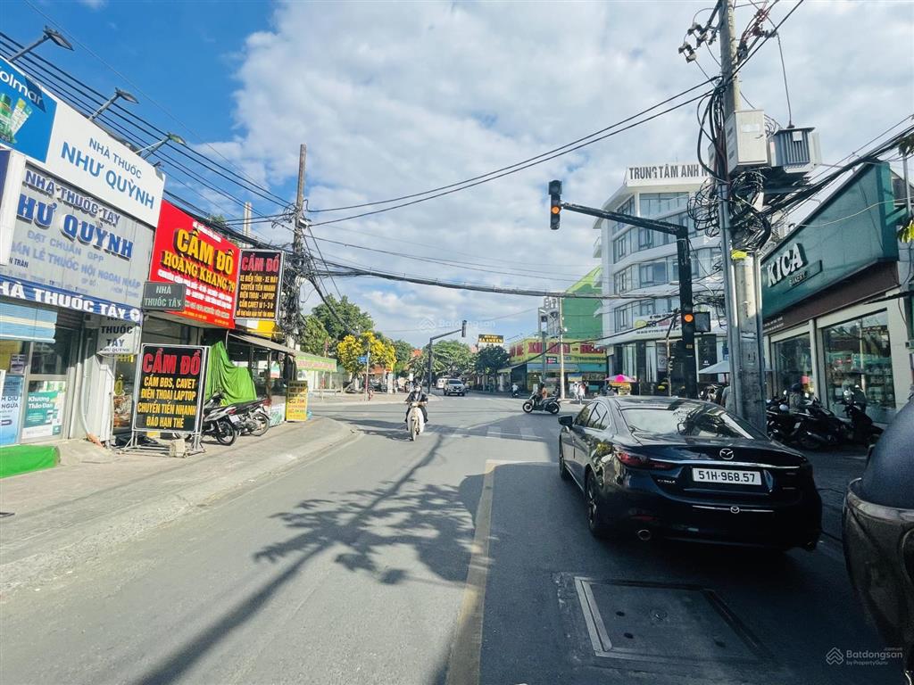 Ngộp bán gấp nhà 1t1l mặt tiền kinh doanh đông đúc ngay công viên đường số 9  gần đh ngân hàng