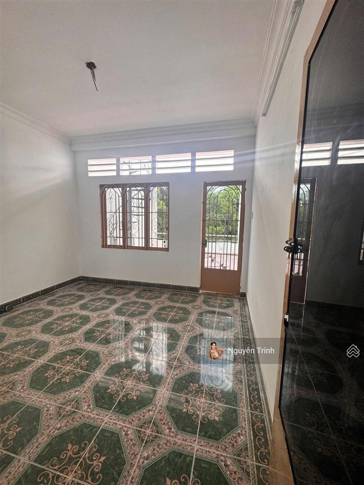 Giảm 3tỷ bán gấp nhà 2 mặt tiền ngay ga metro, khu dân cư cực sung,xd hầm 5tầng.dt300m2 ngang 14.5m